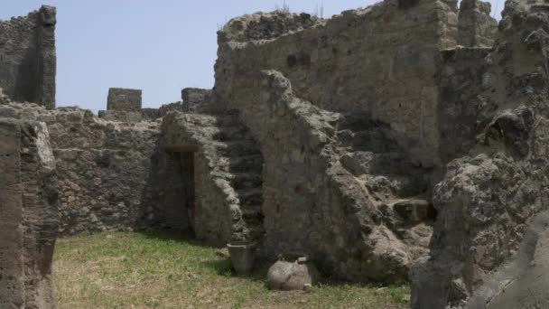 Αρχαία Πέτρινα Σκαλοπάτια Ένα Κτίριο Στα Ερείπια Pompeii Κοντά Στις — Αρχείο Βίντεο