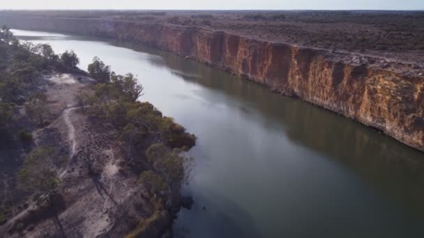 Eine Luftaufnahme Von Klippen Und Dem Murray River Einer Großen — Stockvideo