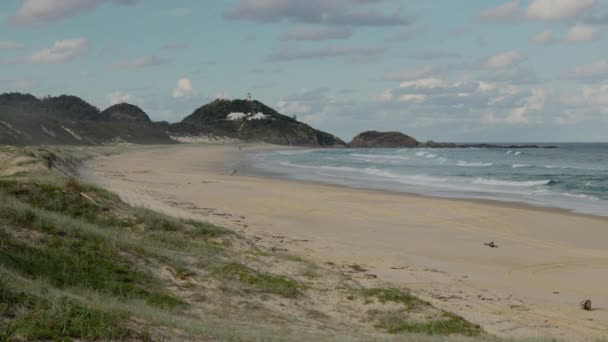 Una Amplia Vista Playa Punto Pan Azúcar Faro Las Rocas — Vídeo de stock