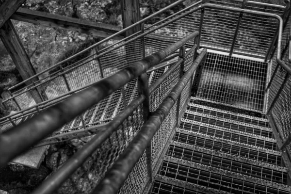 Vue Grand Angle Des Escaliers Dans Une Tour Guet — Photo