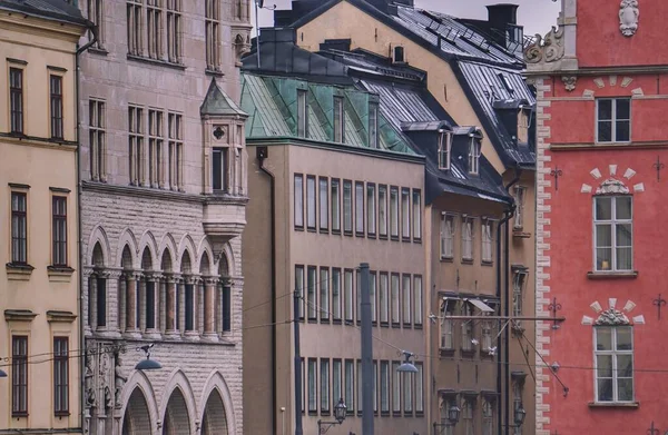 Niedriger Blickwinkel Auf Die Gebäude Der Altstadt — Stockfoto