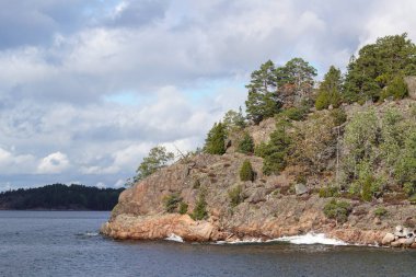 Yaz boyunca takımadaların manzarası 