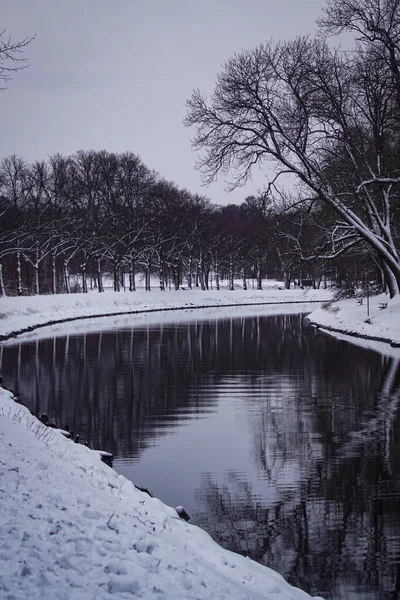 Malerische Ansicht Des Kanals Gegen Den Himmel Winter — Stockfoto