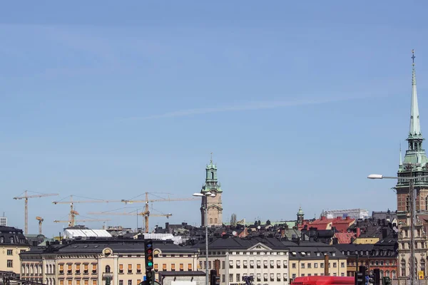 空に対する都市の建物の眺め — ストック写真