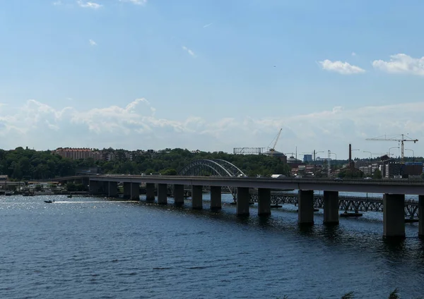 Vista Del Puente Sobre Río Contra Cielo — Foto de Stock