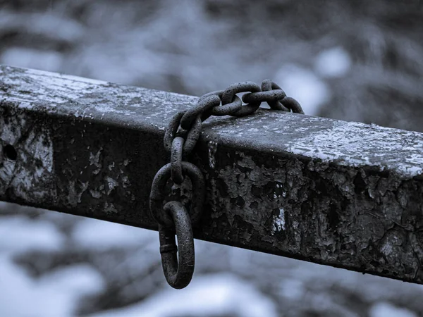 Close Old Chain Iron Gate — Stock Photo, Image