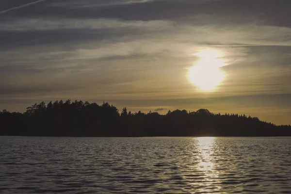 Мальовничий Вид Озеро Проти Неба Під Час Заходу Сонця — стокове фото