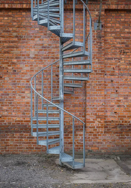 Una Escalera Caracol Edificio Ladrillo —  Fotos de Stock