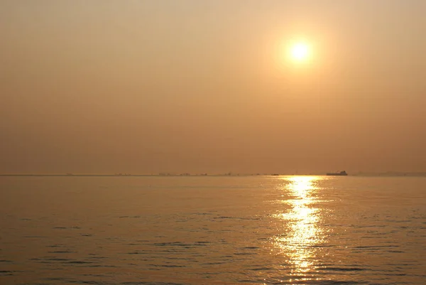 Malebný Pohled Moře Proti Obloze Při Západu Slunce — Stock fotografie