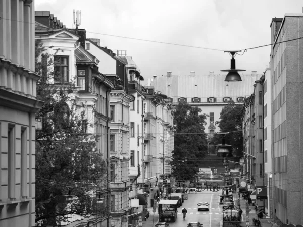 Blick Auf Stadtstraße Und Gebäude Gegen Den Himmel — Stockfoto