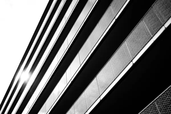 Alacsony Látószögű Kilátás Egy Modern Épület — Stock Fotó