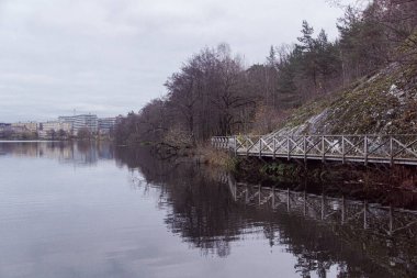 Göle karşı göl manzarası