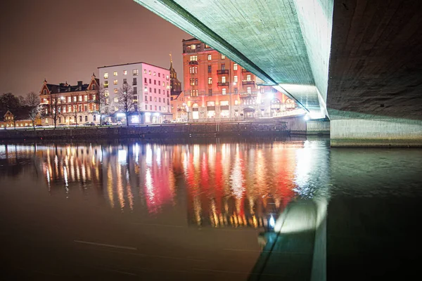 Puente Sobre Río Una Ciudad — Foto de Stock