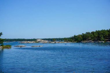Yaz boyunca takımadaların manzarası 