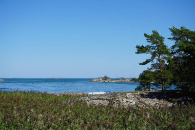 Yaz boyunca takımadaların manzarası 