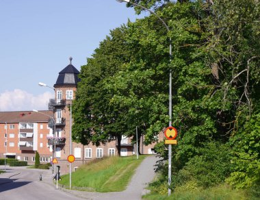 Yaz boyunca şehirde bir yol