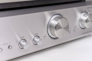 Klasik stereo ses yükselticisinde yakın plan görünümü