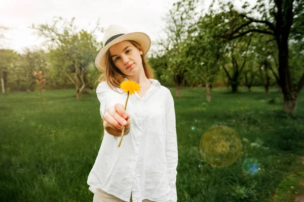 Beautiful Young Woman Long Fair Hair Light Clothes Fruit Garden — Stock Photo, Image