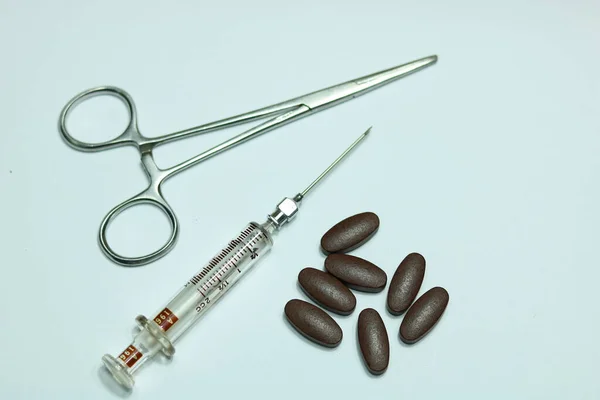 Medical Ampoules Syringe Isolated White — Stock Photo, Image