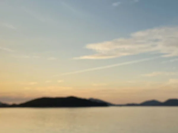 Красивый Закат Море Облаками — стоковое фото