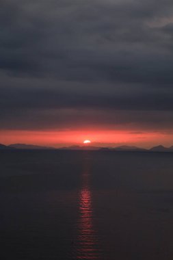 Güzel gün batımı Kagawa japan 'da deniz manzarası