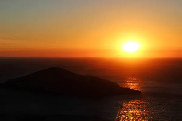 Arraial do Cabo, Brezilya 'da güzel bir gün batımı.