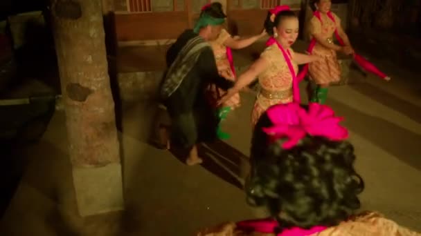 Javanese Women Celebrate New Year Dancing Together Orange Dresses Green — Wideo stockowe