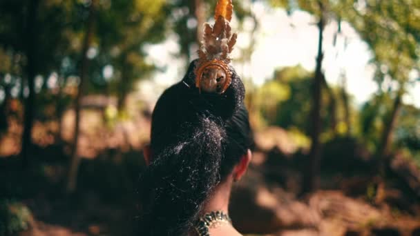 Balinese Dancer Sitting Big Rock Lot Trees Background While Enjoying — Stok video