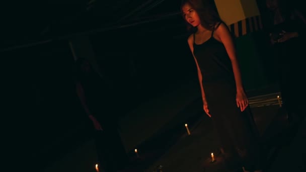 Group Satanic Women Perform Spirit Summoning Ritual Middle Satanic Altar — Videoclip de stoc
