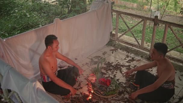 Asian Man Doing Ayurvedic Ceremony Friend Together Forest Ayurvedic Ritual — Stock Video