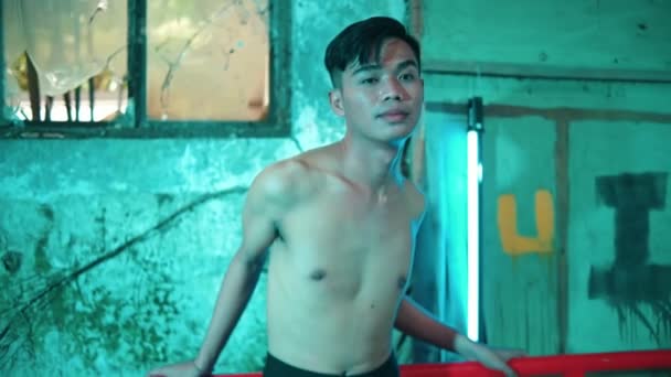 Uomo Asiatico Nudo Piedi Molto Sexy Mentre Scattava Foto Vecchio — Video Stock