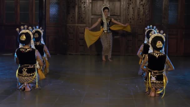 Group Balinese Dancers Take Part Dance Competition Festival Pavilion Night — Stock Video