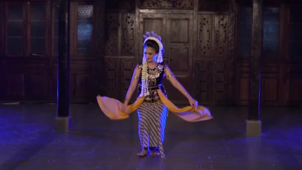 Група Суперових Танцюристів Беруть Участь Танцювальному Конкурсі Карнавалі Вночі — стокове відео