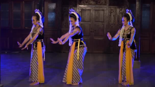 Grupp Sundanesiska Dansare Deltar Danstävling Karneval Natten — Stockvideo
