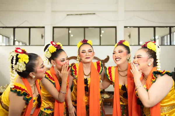 Group Traditional Javanese Dancers Laughing Together Ridiculous Faces Full Joy — Stock Photo, Image