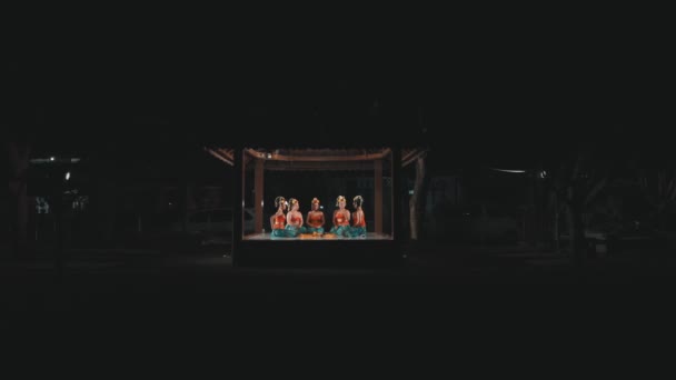 Gruppo Ballerini Tradizionali Indonesiani Riunisce Con Gli Amici Festeggiare Insieme — Video Stock