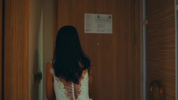 Very Beautiful Asian Woman Walking Hotel Hallway Looking Room Night — Stock Video