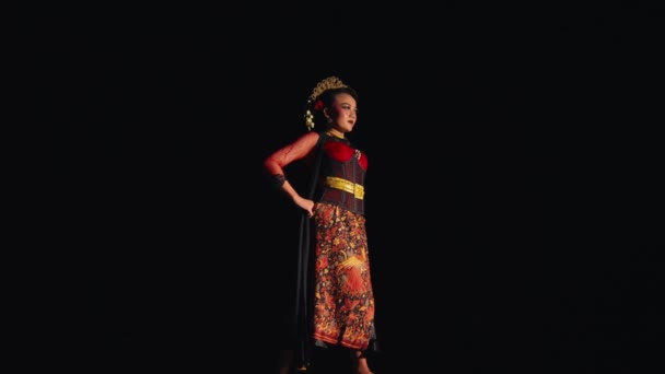 Asian Woman Stands Confidently While Wearing Batik Costume Black Scarf — Stock Video