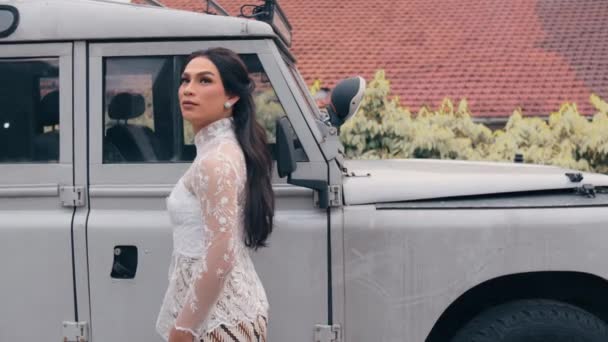 Elegant Woman Lace Dress Posing Vintage Car Urban Background Daylight — Stock Video