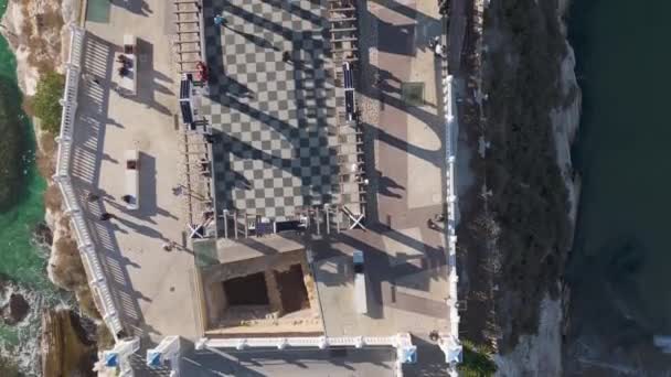 Drone Arriba Hacia Abajo Volando Lentamente Sobre Benidorm Plaza Del — Vídeos de Stock
