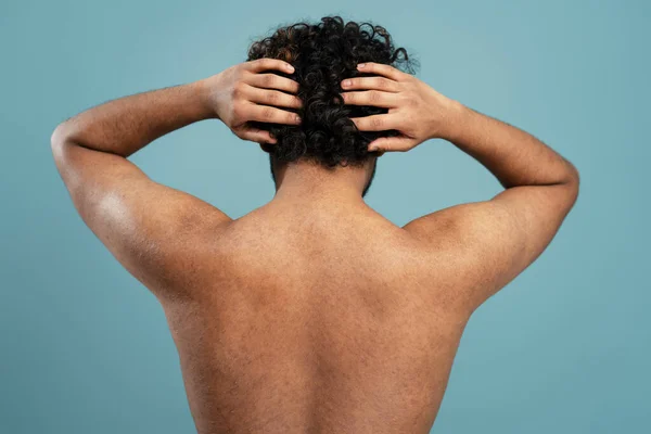 Young Shirtless Dark Haired Curly Man Scratching Head Massaging Head — Stock Photo, Image