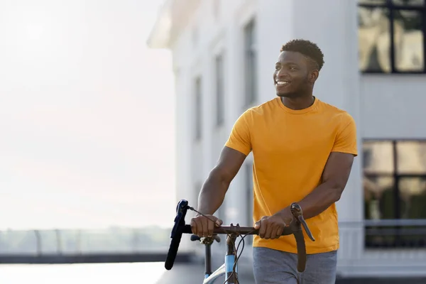 Handsome Smiling African American Man Looking Away While Standing Urban — Stock Photo, Image