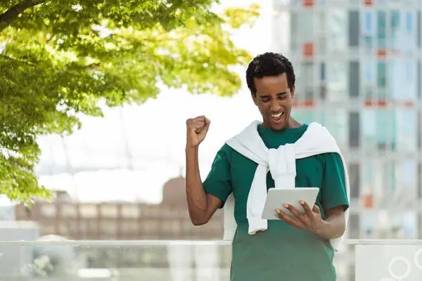 Portrait Overjoyed African American Man Holding Digital Tablet Receiving Good — Stock Photo, Image