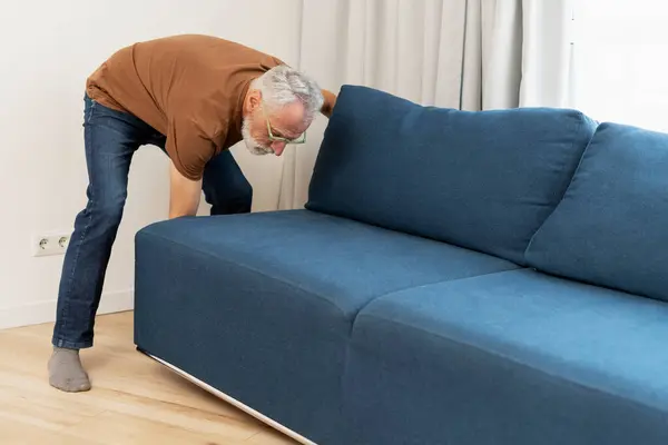Portrait Senior Man Glasses Moving Sofa Apartment Attractive Elderly Pensioner — Stock Photo, Image