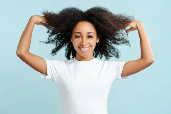 Portrait Positive Authentic African American Woman Curly Hair Wearing White — Stock Photo, Image