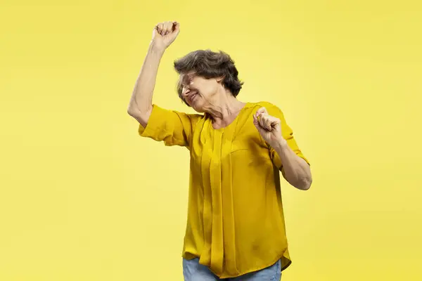 Portrait Happy Senior 70S Woman Wearing Casual Clothes Eyeglasses Dancing — Stock Photo, Image