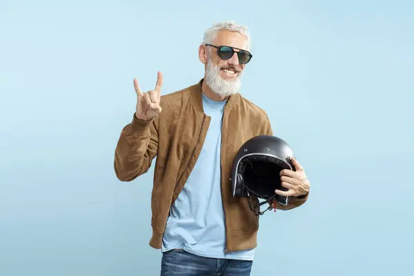Handsome Smiling Mature Man Cool Gray Haired Biker Wearing Stylish — Stock Photo, Image