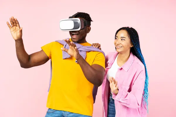 Professional African American Gamers Couple Wearing Glasses Playing Video Game — Stock Photo, Image