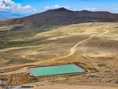 Peru madeninde jeosentetik kurulum süreci