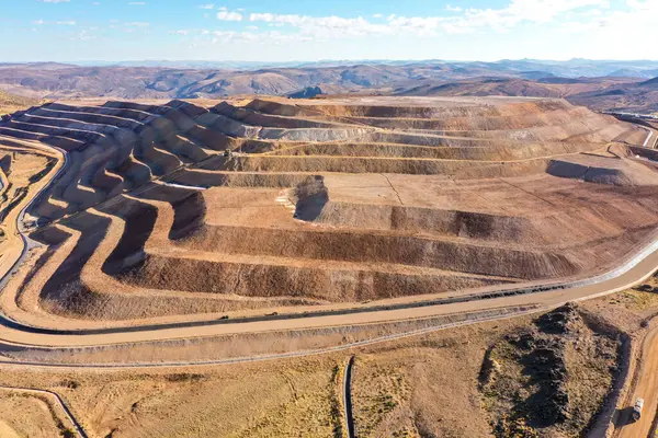 Ben maden ocağı açıyorum.